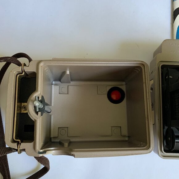 Kodak Brownie Bulls-Eye Camera Outfit In Box Flash Bulbs Leather Case - Picture 12 of 13